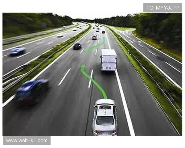 卡塔尔站DRS效应显著，多车并排超车场面频现